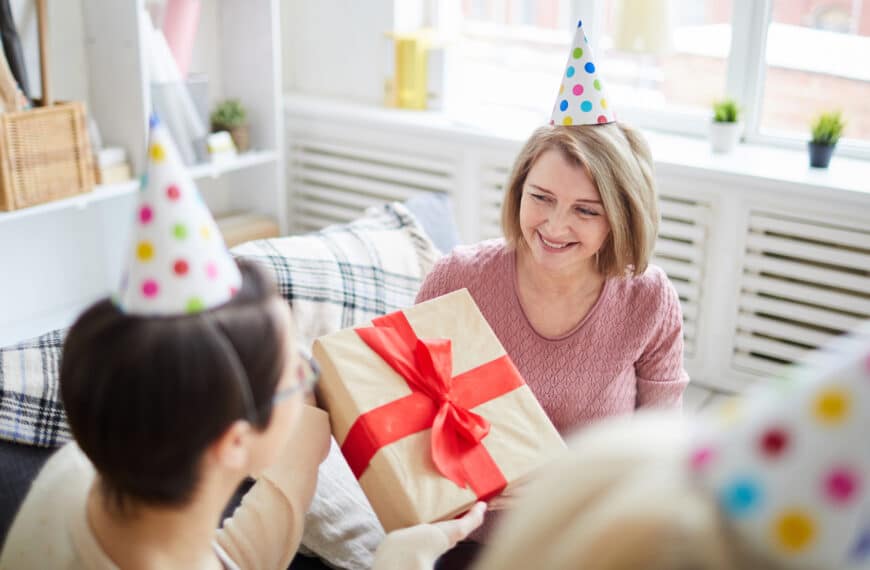 19 Impressive 50th Birthday Gifts for Sister