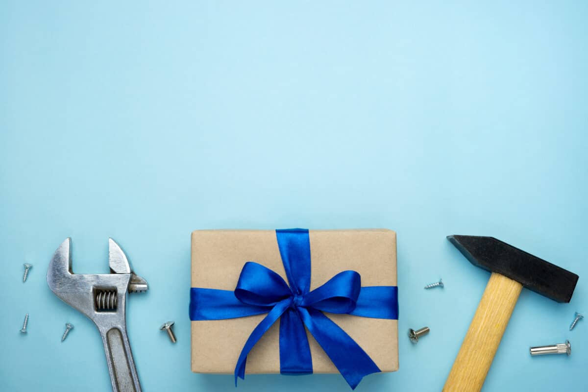 Labor Day Gift Ideas for Employees