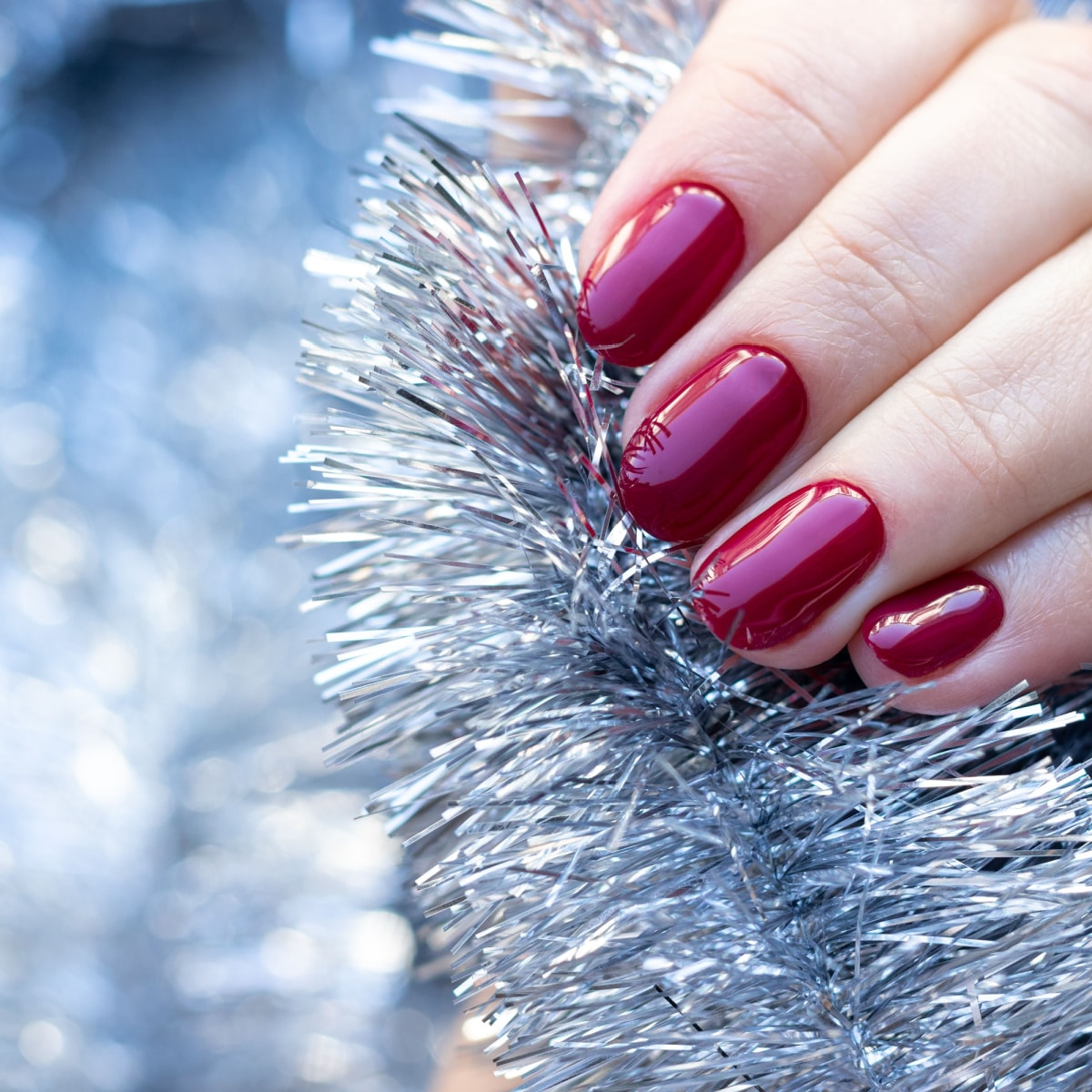 Christmas Nail Designs to Sleigh Your Holiday Look - OnPoint Gift Ideas