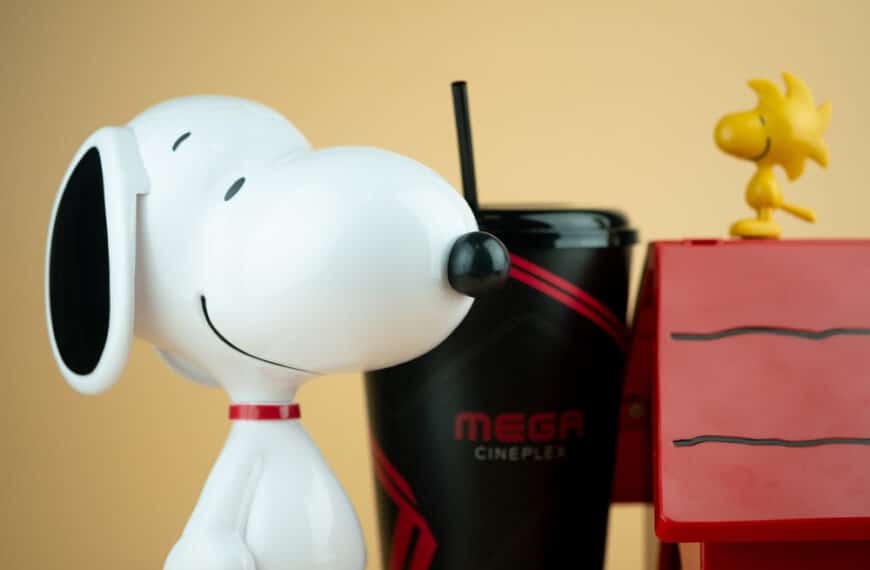 Best Snoopy Gifts for Peanuts Fans
