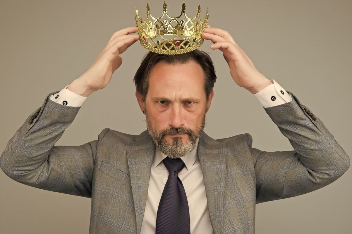 21 Sneaky Signs Your Boss Is Creating a Toxic Culture