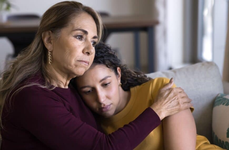 18 Subtle Ways to Tell If Your Adult Child Is Struggling