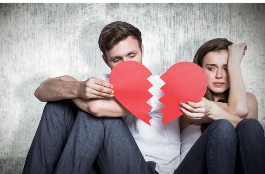 9 Habits That Come Off as Red Flags in Dating